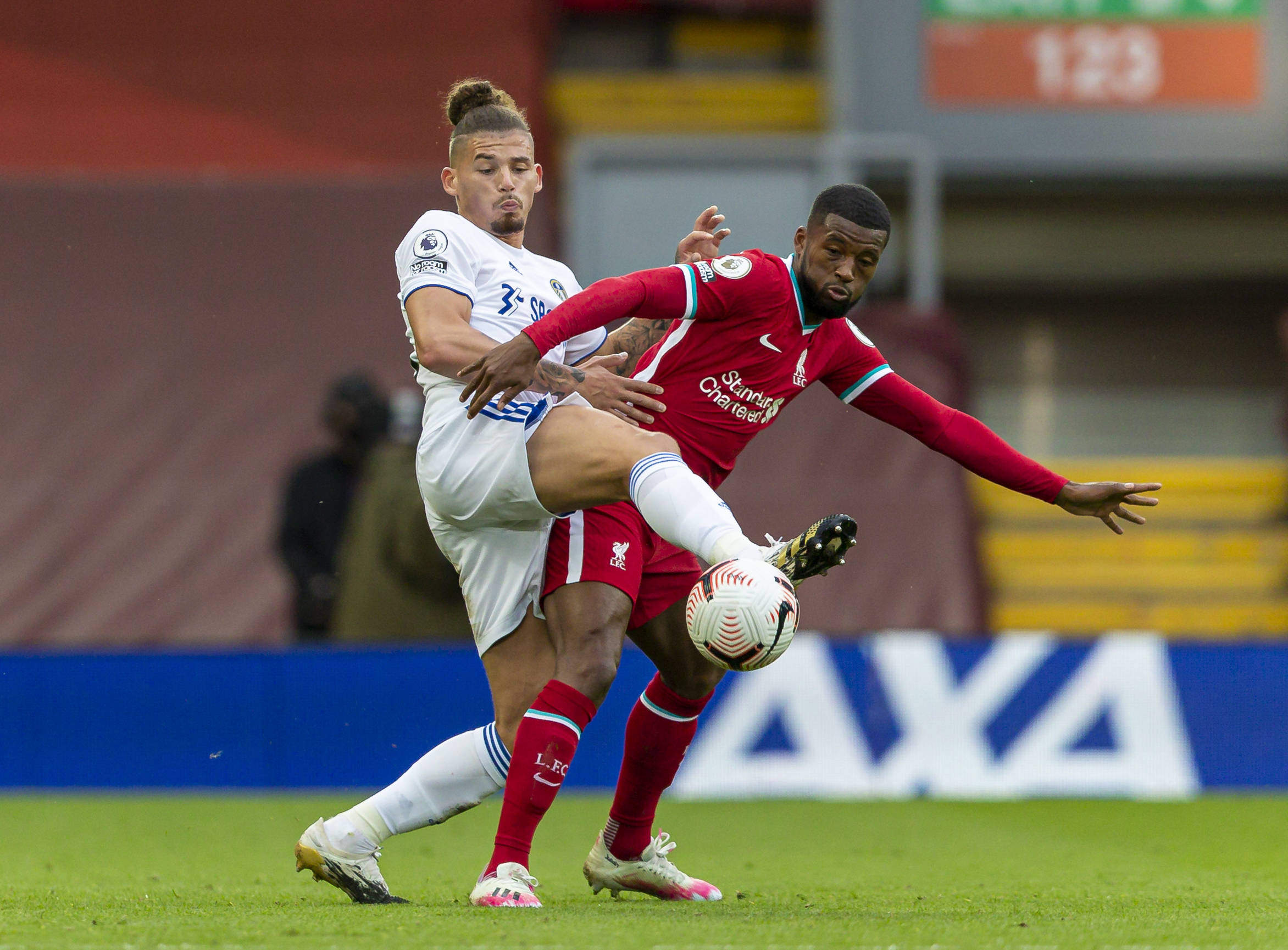 在多名球员 在多名球员